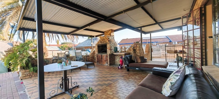 3 Bedroom Property for Sale in Dassie Rand North West